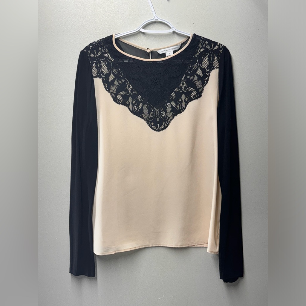 Diane Von Furstenburg Silk Lace Cream & Black Top